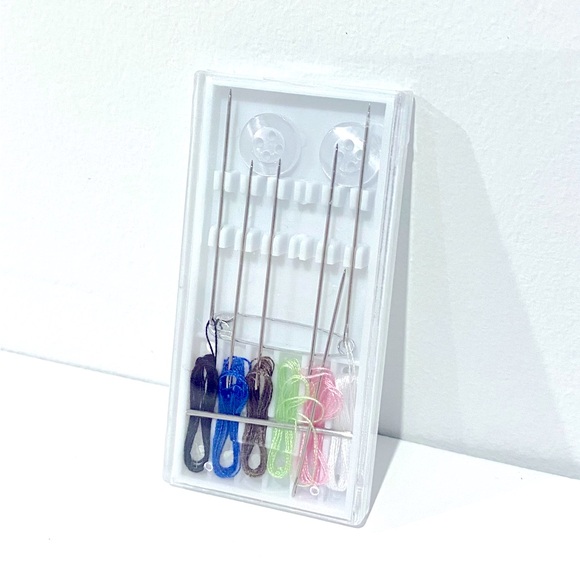 WEDDING DAY EMERGENCY KIT - Picture 4 of 5